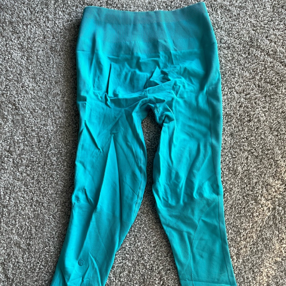 Cropped lululemon leggings